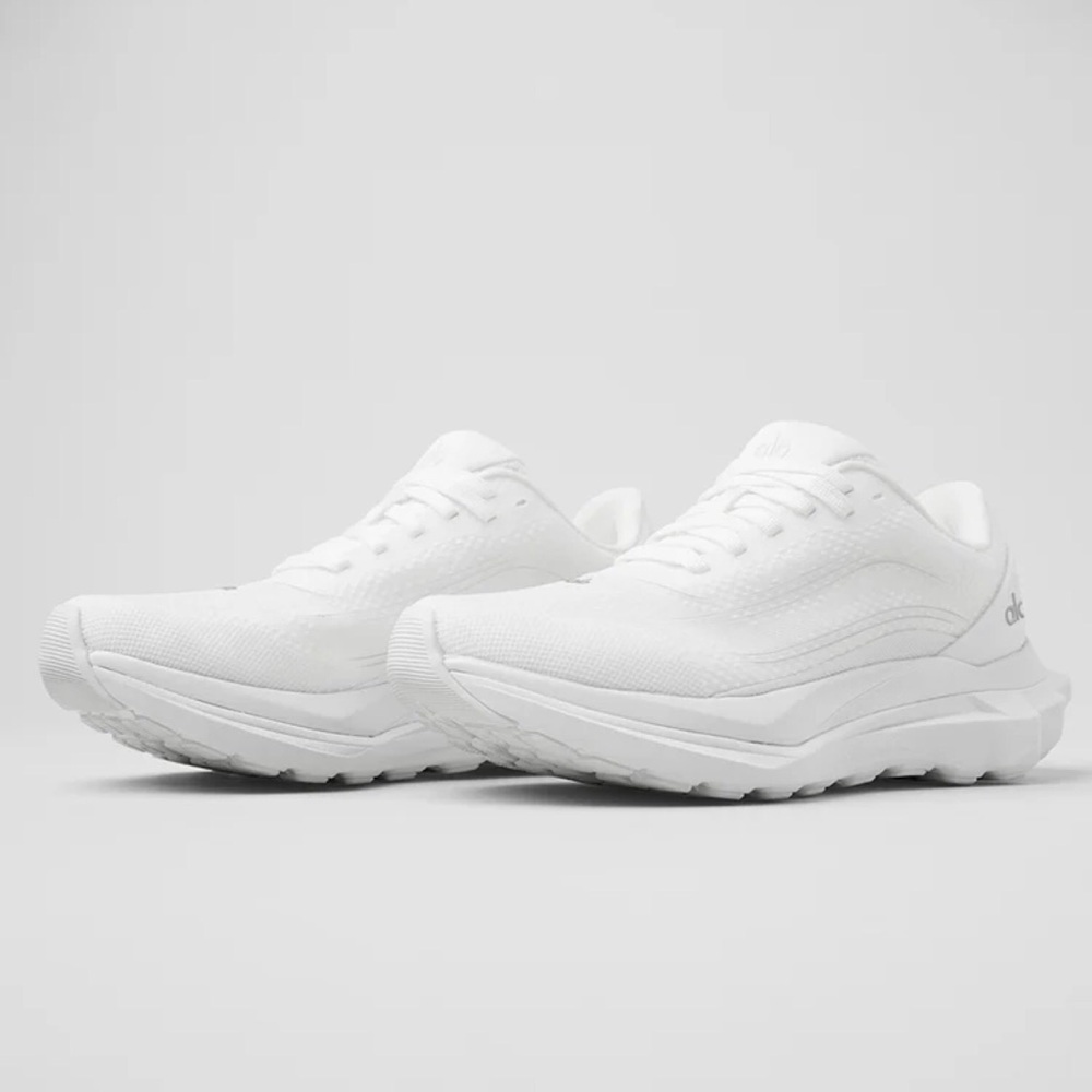 ALO Runner Shoes White/White Unisex 9.5M/11W